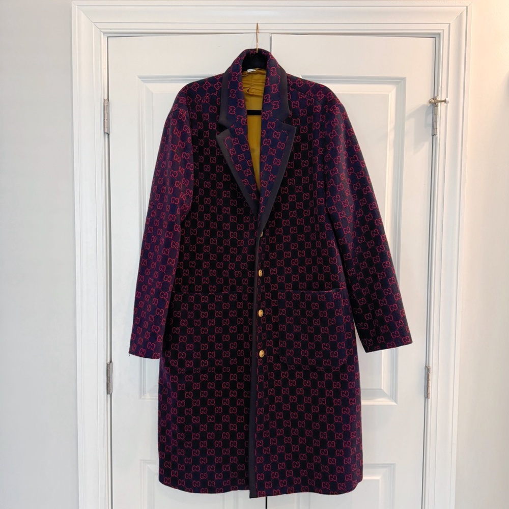 Gucci logo jacquard wool coat men Authentic size 48